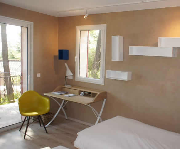 Bedoin hotel bedrooms